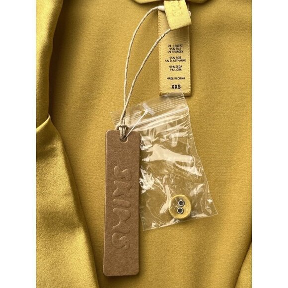 SKIMS Stretch Yellow Satin Silk Pajama Top Size XXS Kim Kardashian Stretch - Picture 9 of 9